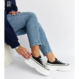 Schwarze Plesio-Plateau-Sneaker 1