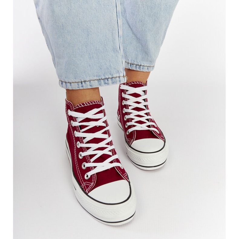 Burgunderrote High-Top-Sneaker aus Puglia 1