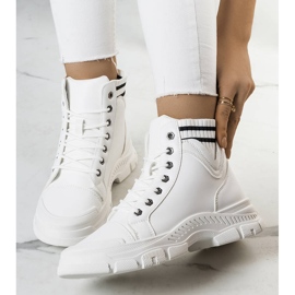 Innes weiße isolierte Stiefel 1