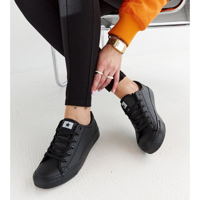 Schwarze Sport-Sneaker von Kimberlee 1