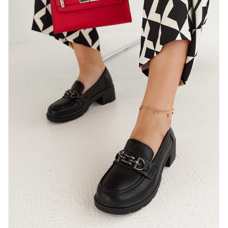 Schwarze Öko-Leder-Loafer von Lyyli 1