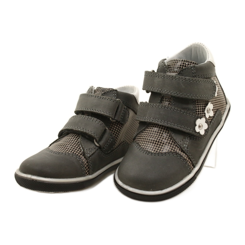 Mädchen Lederschuhe mit weißen Blumen 91904 grauer Bartek 3