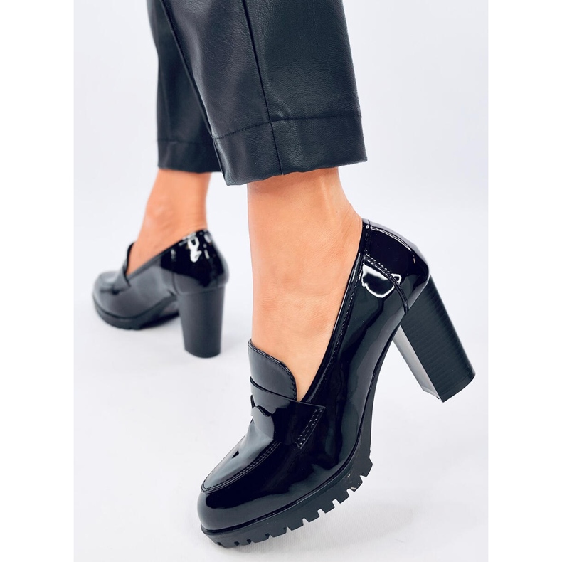 Jeffis Schwarze Mokassins mit Lackabsatz 2