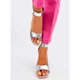 Ellen Silberne Sandaletten mit Gürtel silber- 1