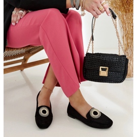 Schwarze Mokassins, verziert mit Celena-Strasssteinen 1