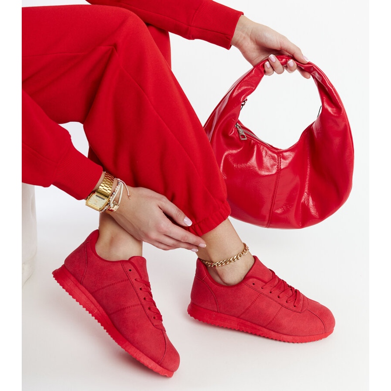 Noorah rote Sportschuhe 1