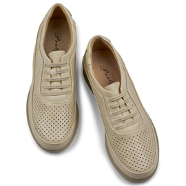 Bequeme beige Damenschuhe mit Gummizug 1