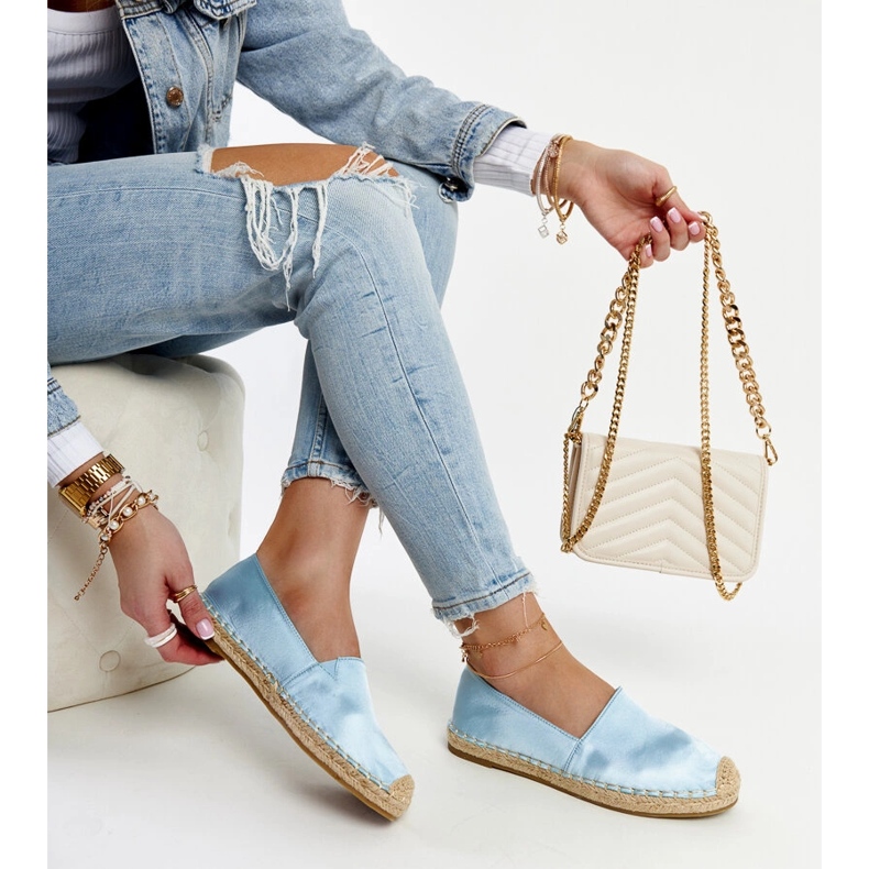 Himmelblaue Espadrilles mit Glanz auf der Caithlin-Plattform 1