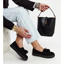 Schwarze Schuhe mit Quasten von Adaldrida 1