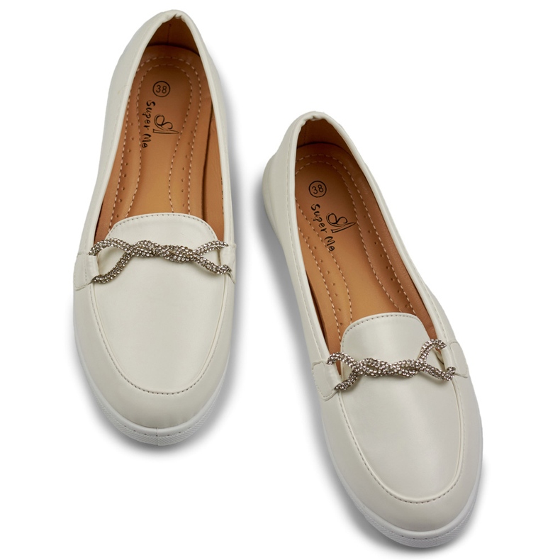 Bequeme weiße Damenmokassins mit Strasssteinen 1