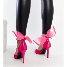 Dunkelrosa Pumps mit Schleife von Ilaysa 3