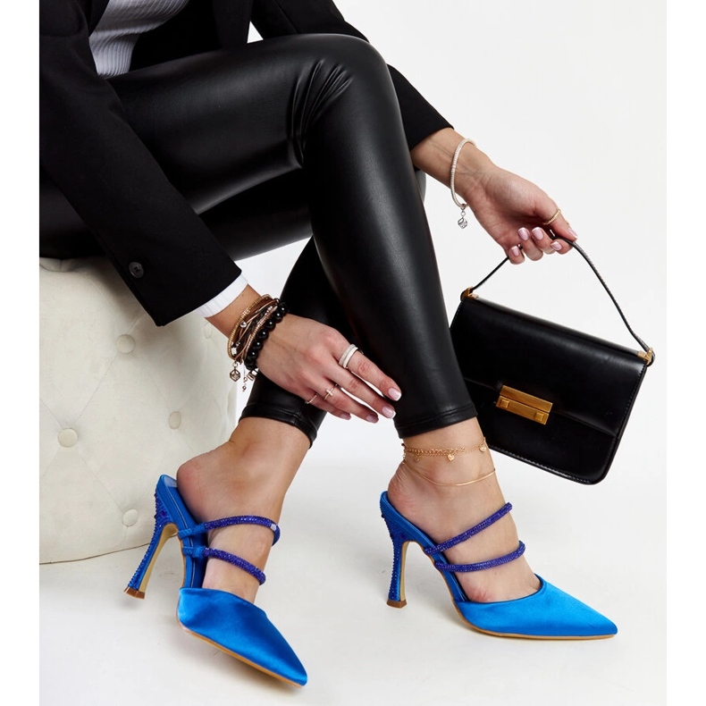 Blaue Flip-Flops mit hohen Absätzen von Raffaelina 1