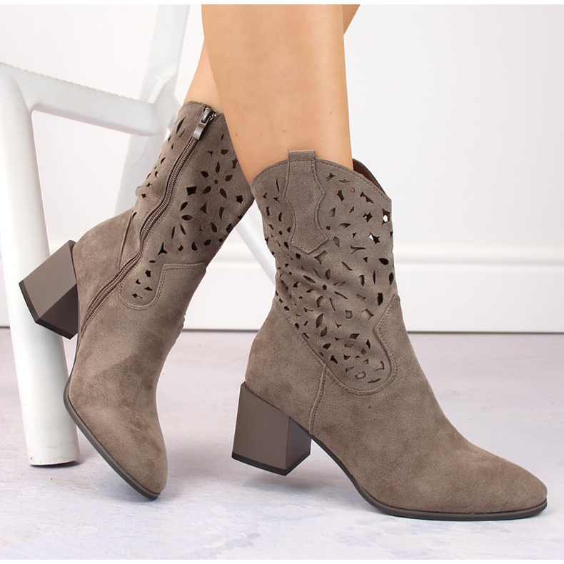 Durchbrochene Cowboystiefel für Damen aus Wildleder in Braun Jezzi ASA217-7 beige 1