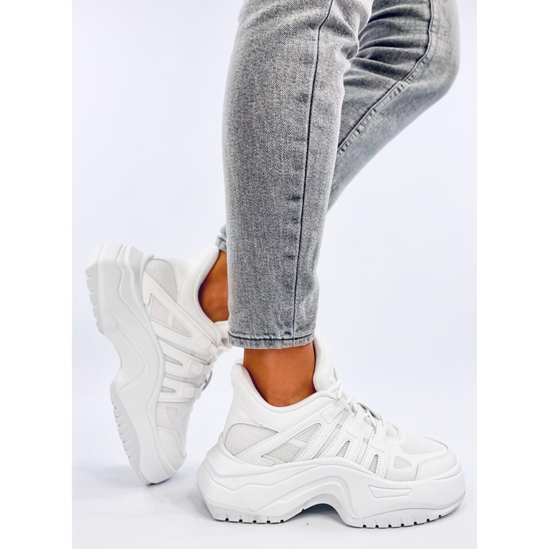 Weiße Nuthall-Sneaker mit Keilabsatz 2