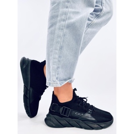 Wades schwarze Sockensneaker 2