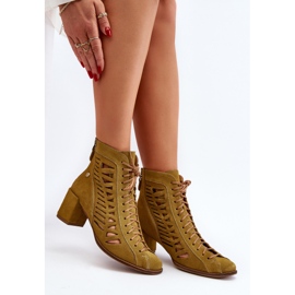 Durchbrochene Wildlederstiefel Maciejka 05508-24 Olive grün 2