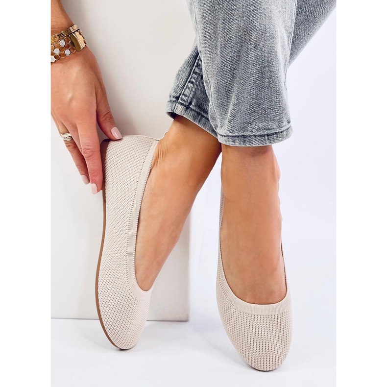 Cavaday Beige Sockenballerinas 2