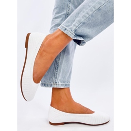 Weiße Sockenballerinas von Cavaday 2