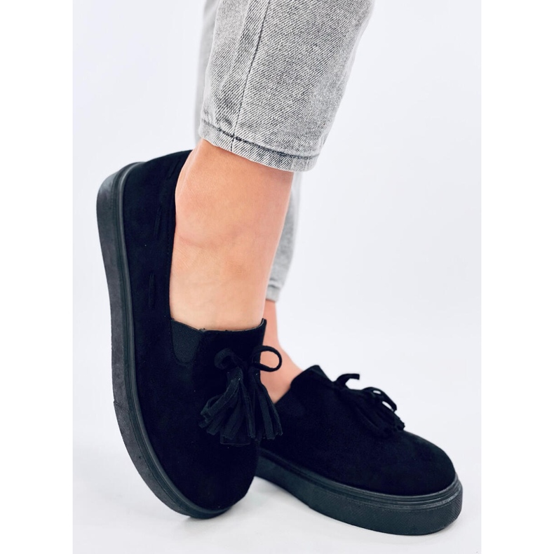 Schwarze Krauss-Loafer mit Quasten 2