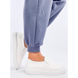 Weiße Slip-On-Sneaker von Allams 2