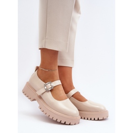 Damen-Lacklederschuhe mit dekorativer Schnalle, Beige Lindnessa 2