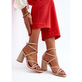 Beigefarbene Herfiana-Sandalen mit hohem Absatz und Riemen 1