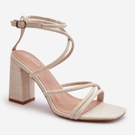 Nudefarbene Herfiana-Sandalen mit hohem Absatz und Riemen beige 2