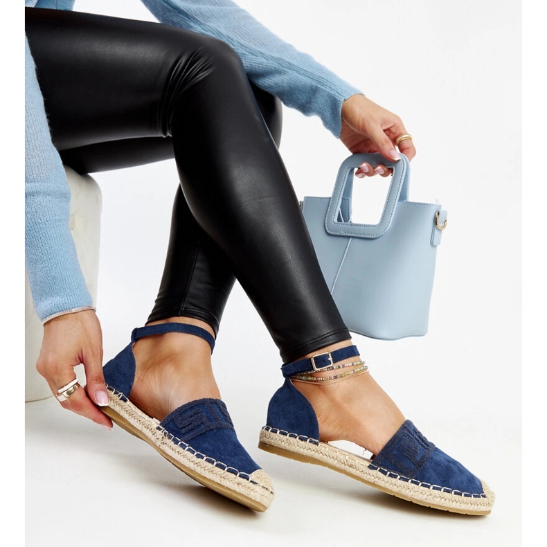 Marineblaue Espadrilles mit dekorativer Sonja-Stickerei 1