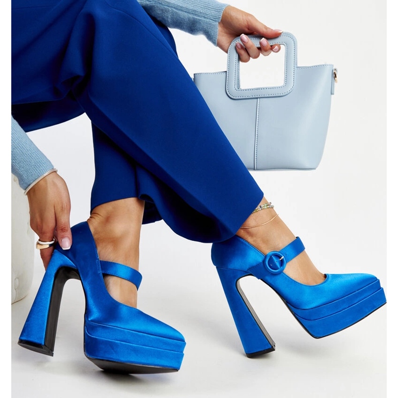 Mikea blaue High-Heel-Pumps 1
