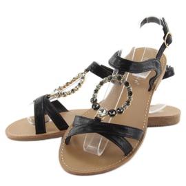 Sandalen mit dekorativen schwarzen Steinen 2