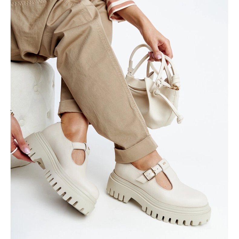 Beige Lederschuhe von Karino 1