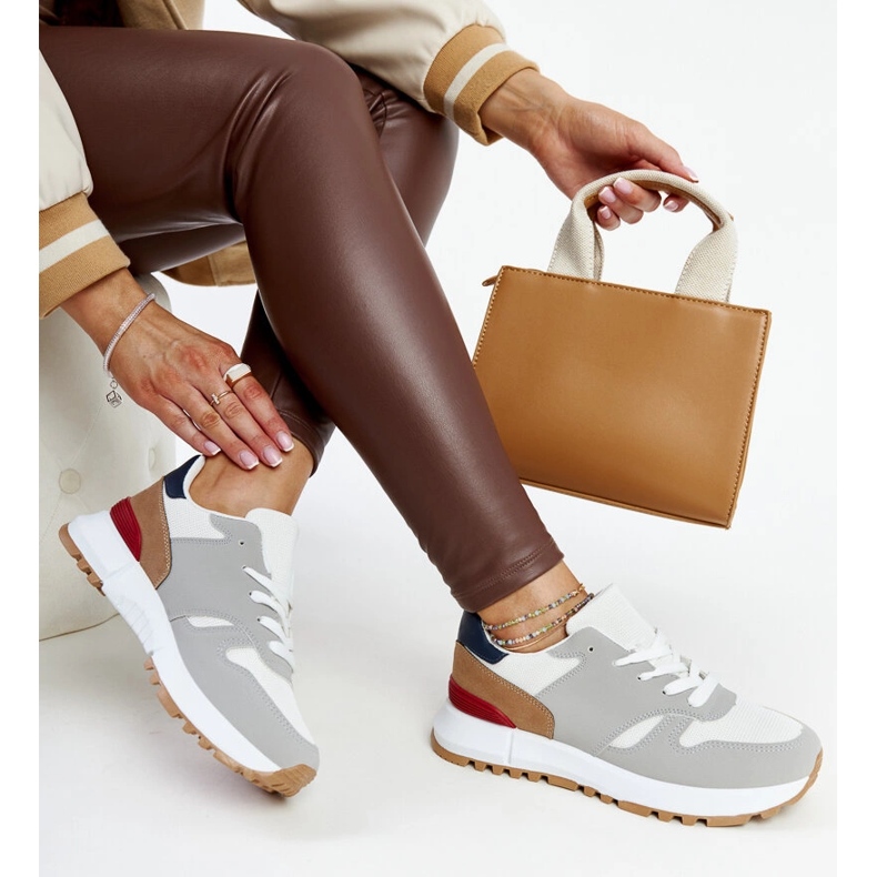 Mehrfarbige Sneaker auf der Sultisz-Plattform grau 1