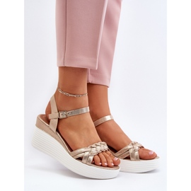 Esinna Gold-Keilsandalen golden 2