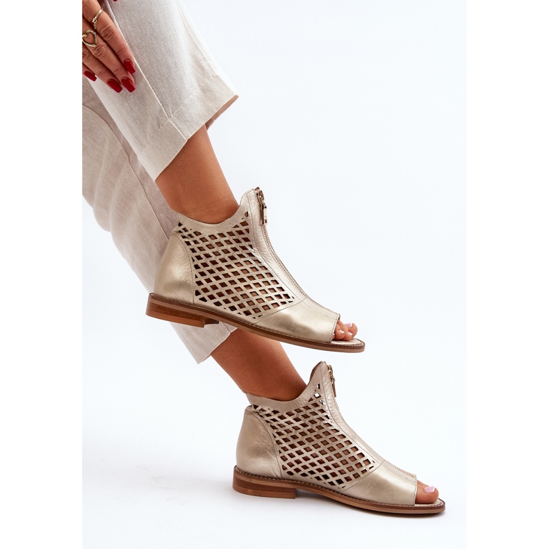 Zazoo 977/L durchbrochene Ledersandalen mit Reißverschluss, Gold golden 1