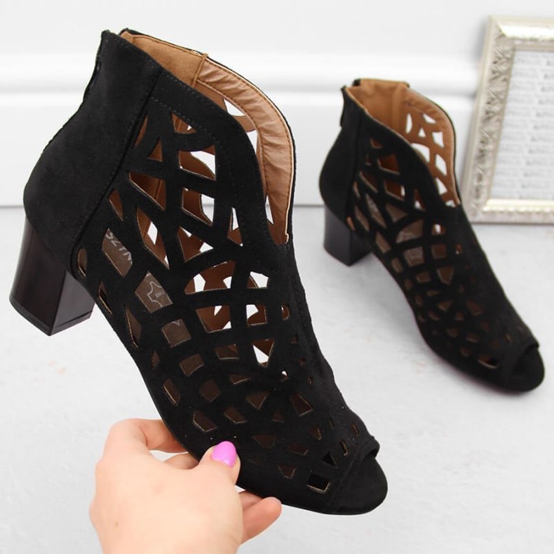 M.Daszyński W SAN32A Stiefeletten aus schwarzem Wildleder 2