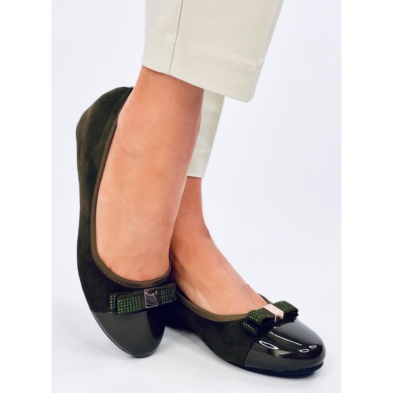 Abecas grüne Ballerinas mit Keilabsatz 2