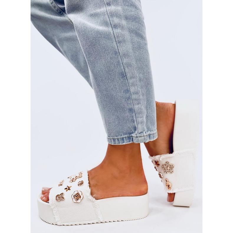 Seastar Flip-Flops mit dicken Sohlen und einem weißen Lancaster-Teddybären 2