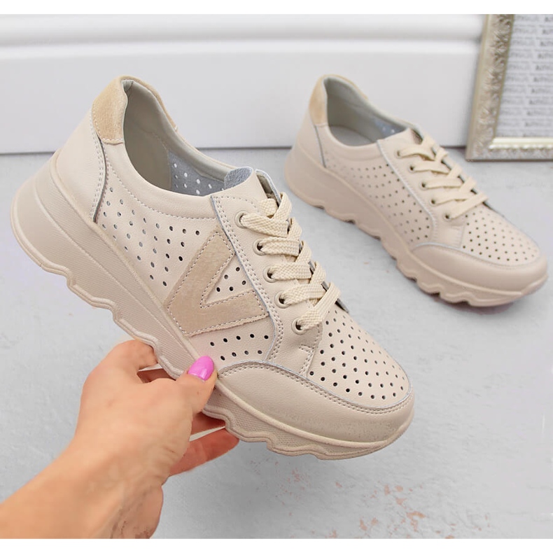 Damen-Sportschuhe aus durchbrochenem Leder, beige Vinceza 7875 1