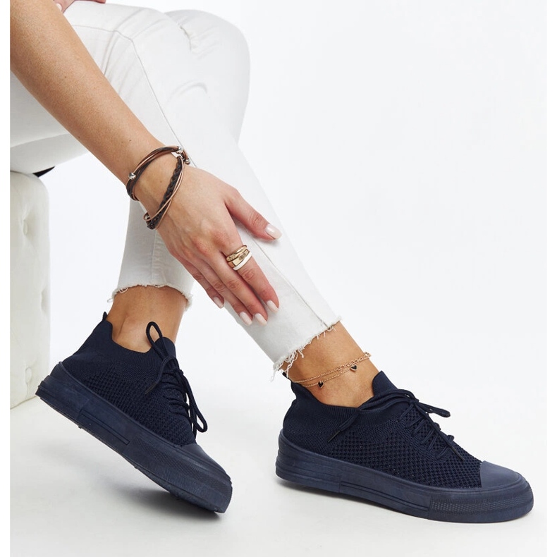 Marineblaue, leichte Sport-Sneaker von Senaida 1