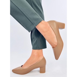 Crafts Khaki-Pumps mit niedrigem Absatz beige 2