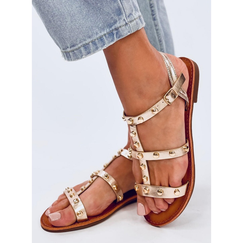Sandalen mit Nieten in Neha Gold golden 2