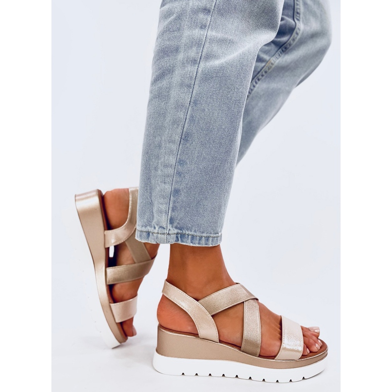 Caden Gold Keilsandaletten golden 2