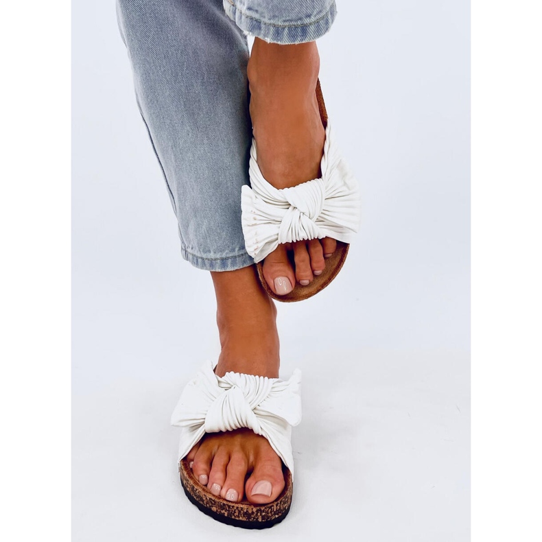 Mossweiße Korkhausschuhe 1