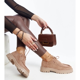 Klassische Keiko-Schuhe aus braunem Wildleder 1