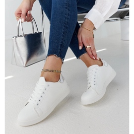 Weiße Plateau-Sneaker von Hagosa 1