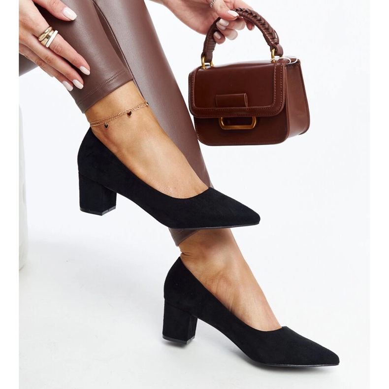 Schwarze Araxi-Pumps mit hohem Absatz 1