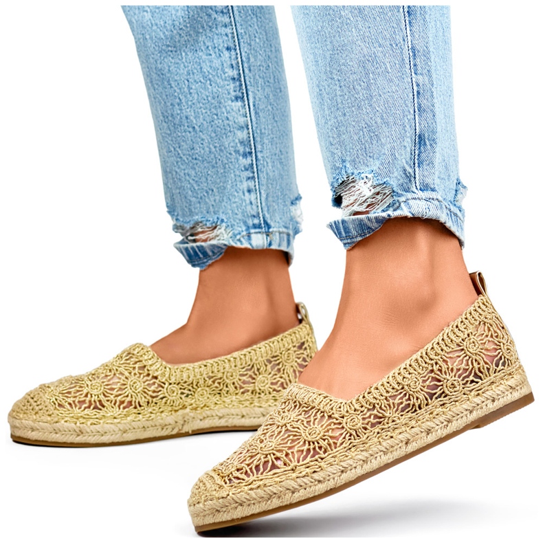 Damen-Espadrilles aus goldener Spitze 2
