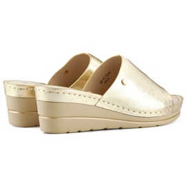 Goldene, bequeme Damen-Keilsandalen 1