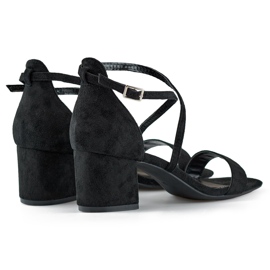 Schwarze Damen-Sandalen aus Wildleder mit niedrigem Absatz und Riemen 1