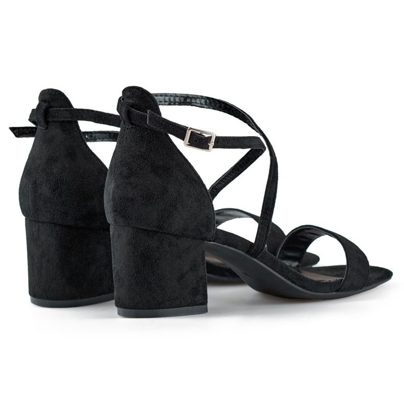 Schwarze Damen-Sandalen aus Wildleder mit niedrigem Absatz und Riemen 1